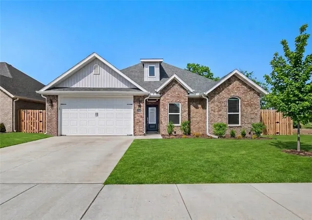 Photo 1 of Single family home for sale at 1340 Overcup Oak Ln, Bentonville, AR 72713 | MLS# 1339763 | Listing updated on 2026-09-14