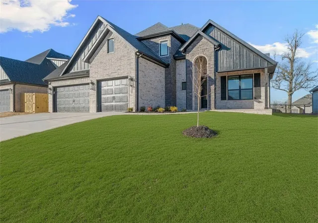 Photo 2 of Single family home for sale at 1506 Lookout Ln, Cave Springs, AR 72718 | MLS# 1341043 | Listing updated on 2026-10-07