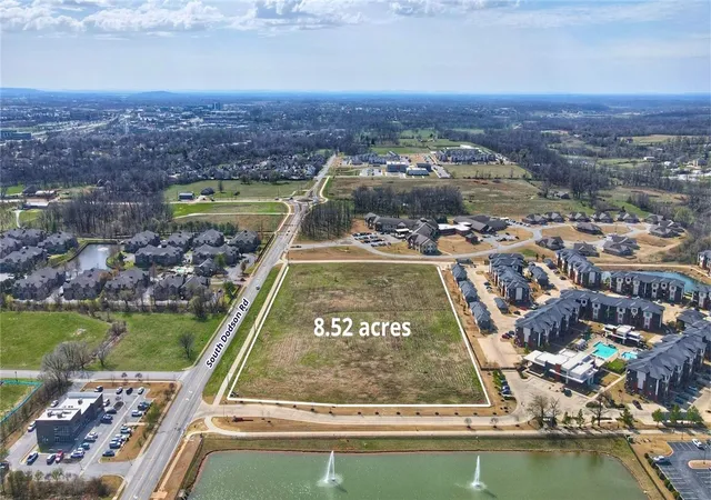 Photo 1 of Sale Pending at 335 S Dodson Rd, Rogers, AR 72758 | MLS# 1341309 | Listing updated on 2026-09-11