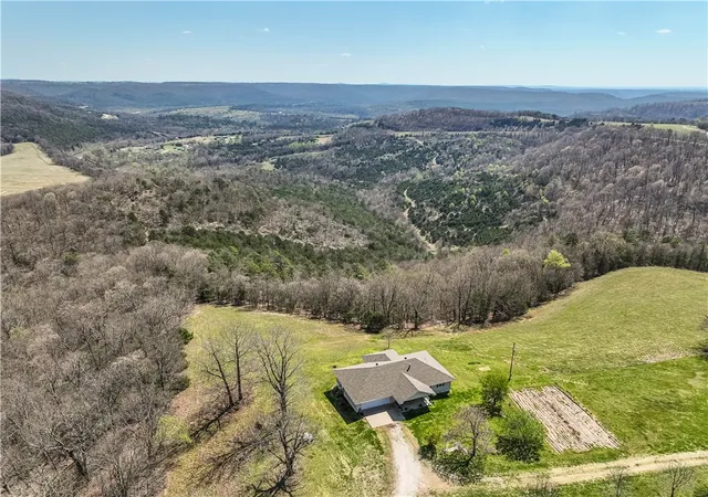 Photo 3 of Single family home for sale at 6390 County Rd 302, Eureka Springs, AR 72632 | MLS# 1341327 | Listing updated on 2026-09-01