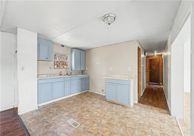 Photo 4 of Manufactured home for sale at 20695 Burgess Ln, Summers, AR 72769 | MLS# 1341407 | Listing updated on 2026-10-16