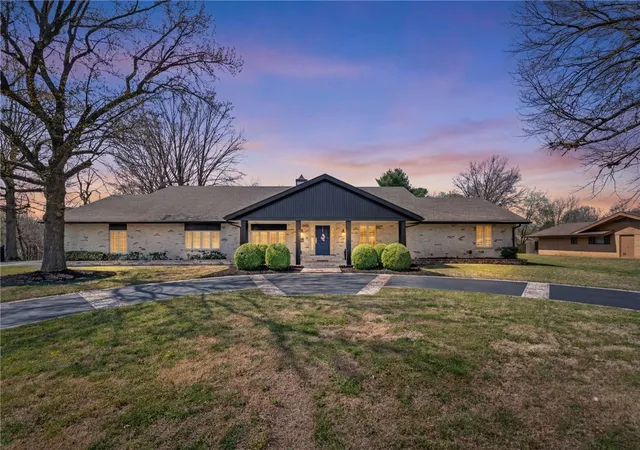 Photo 3 of Single family home for sale at 1100 Ranch Dr, Springdale, AR 72762 | MLS# 1341438 | Listing updated on 2026-09-05