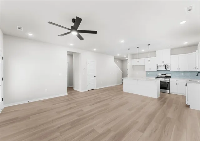 Photo 3 of Single family home for sale at 5908 SW Omaha Ave, Bentonville, AR 72713 | MLS# 1341573 | Listing updated on 2026-10-21
