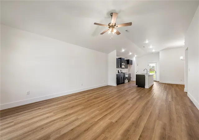 Photo 3 of Single family home for sale at 1719 Farmer St, Pea Ridge, AR 72751 | MLS# 1341730 | Listing updated on 2026-10-06