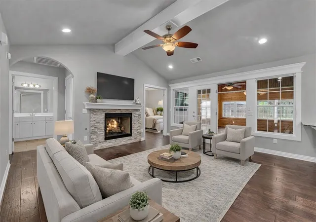 Photo 2 of Single family home for sale at 204 Monroe St, Centerton, AR 72719 | MLS# 1341940 | Listing updated on 2026-09-13