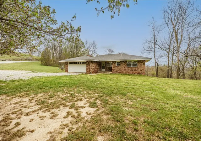 Photo 4 of Single family home for sale at 21457 Highway 62 W, Eureka Springs, AR 72631 | MLS# 1342235 | Listing updated on 2026-08-31