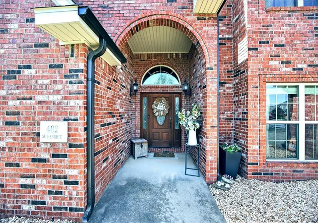Photo 2 of Single family home for sale at 402 Se Hendrix St, Bentonville, AR 72712 | MLS# 1342044 | Listing updated on 2026-08-31