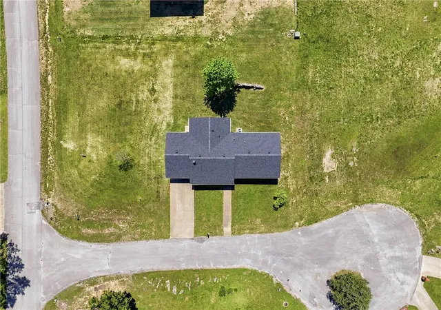 Photo 3 of Single family home for sale at 21 Appaloosa Dr, Holiday Island, AR 72631 | MLS# 1342915 | Listing updated on 2026-09-18