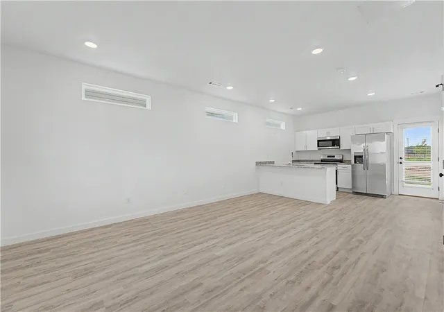 Photo 3 of Single family home for sale at 561 Solar St, Bentonville, AR 72713 | MLS# 1342996 | Listing updated on 2026-09-02