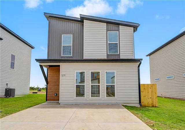 Photo 1 of Single family home for sale at 571 Solar St, Bentonville, AR 72713 | MLS# 1342997 | Listing updated on 2026-09-02