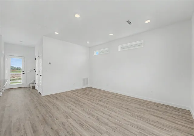 Photo 3 of Single family home for sale at 571 Solar St, Bentonville, AR 72713 | MLS# 1342997 | Listing updated on 2026-09-02