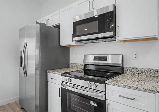 Photo 4 of Single family home for sale at 560 Solar St, Bentonville, AR 72713 | MLS# 1343019 | Listing updated on 2026-09-02
