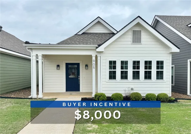 Photo 1 of Sale Pending at 905 Ne Heights Ln, Bentonville, AR 72712 | MLS# 1342977 | Listing updated on 2026-09-12