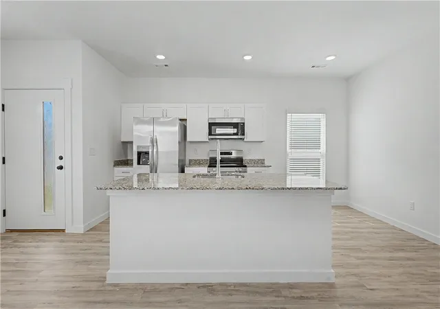 Photo 4 of Single family home for sale at 510 Solar St, Bentonville, AR 72713 | MLS# 1343031 | Listing updated on 2026-09-02