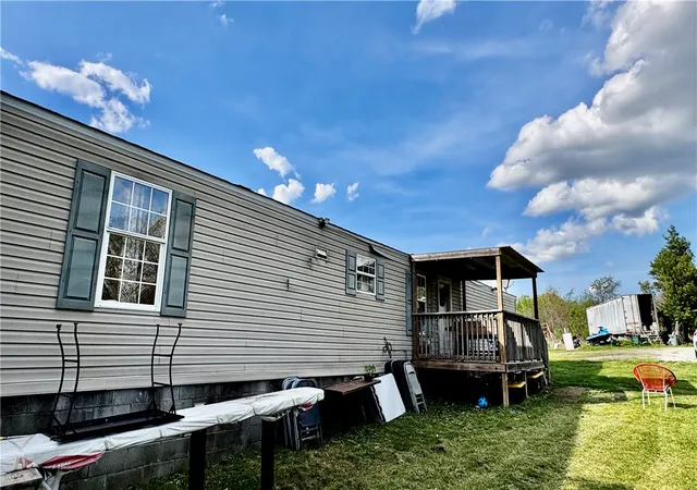 Photo 3 of Manufactured home for sale at 17032 Bray, Garfield, AR 72732 | MLS# 1342632 | Listing updated on 2026-08-31