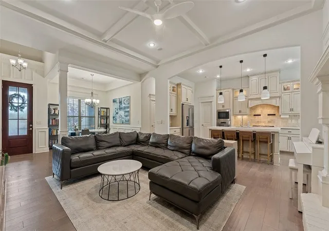 Photo 3 of Sale Pending at 609 Hendrix St, Bentonville, AR 72712 | MLS# 1343247 | Listing updated on 2026-08-31
