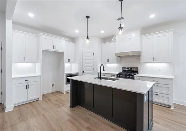 Photo 4 of Single family home for sale at 6907 SW Orange Ave, Bentonville, AR 72713 | MLS# 1343075 | Listing updated on 2026-09-13