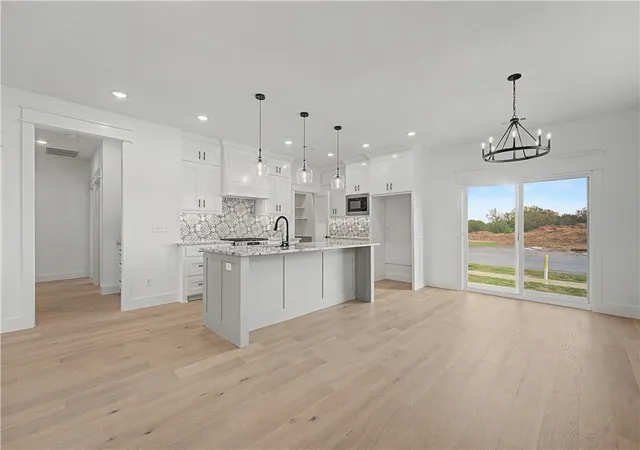 Photo 4 of Single family home for sale at 6603 SW Basswood Ave, Bentonville, AR 72713 | MLS# 1343100 | Listing updated on 2026-09-12