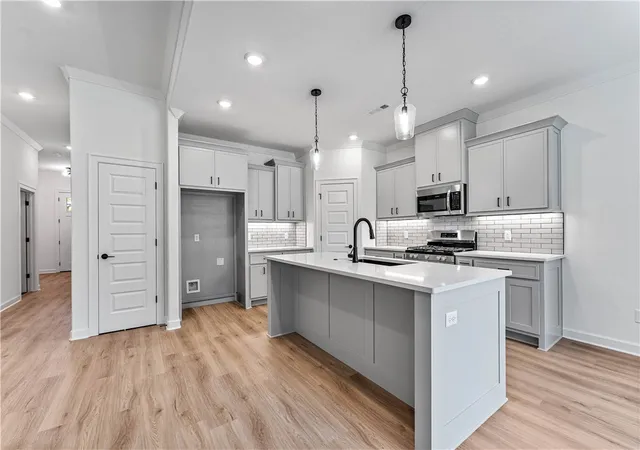 Photo 3 of Single family home for sale at 2116 Porter St, Pea Ridge, AR 72751 | MLS# 1343349 | Listing updated on 2026-10-05
