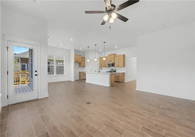 Photo 4 of Single family home for sale at 2833 Roe Deer St, Springdale, AR 72762 | MLS# 1343705 | Listing updated on 2026-10-14