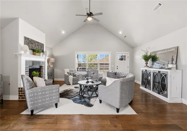Photo 4 of Single family home for sale at 70 E Loveland Loop, Farmington, AR 72730 | MLS# 1343156 | Listing updated on 2026-09-20