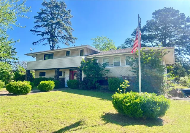 Photo 1 of Single family home for sale at 805 W Norristown Cir, Russellville, AR 72802 | MLS# 1343850 | Listing updated on 2026-09-03