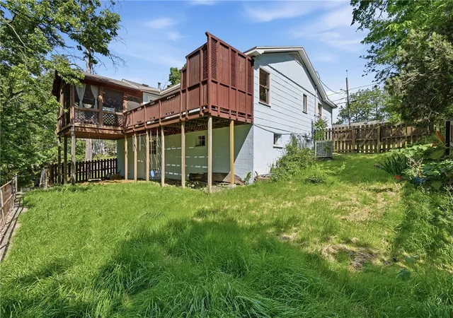 Photo 2 of Single family home for sale at 115 Wall St, Eureka Springs, AR 72632 | MLS# 1343956 | Listing updated on 2026-09-19