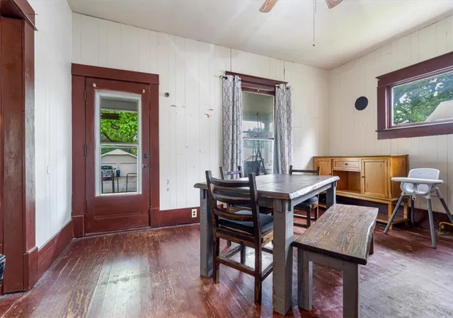 Photo 3 of Single family home for sale at 407 S Britt St, Siloam Springs, AR 72761 | MLS# 1344209 | Listing updated on 2026-09-05