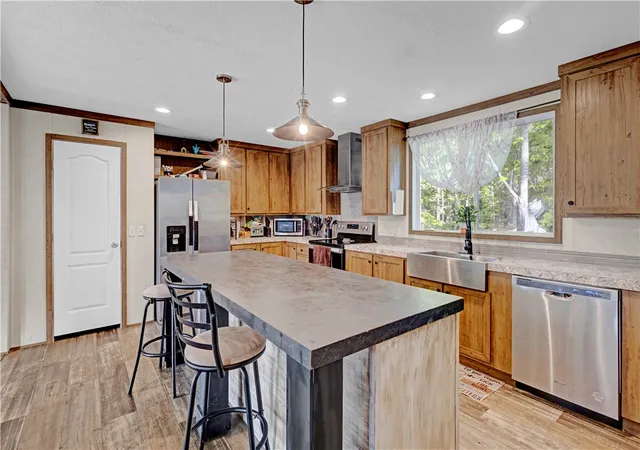 Photo 4 of Manufactured home for sale at 3724 Private Rd 2217, Washburn, MO 65772 | MLS# 1344248 | Listing updated on 2026-09-10
