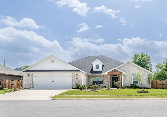 Photo 2 of Single family home for sale at 1401 Sessile Oak Way, Bentonville, AR 72713 | MLS# 1343470 | Listing updated on 2026-09-13