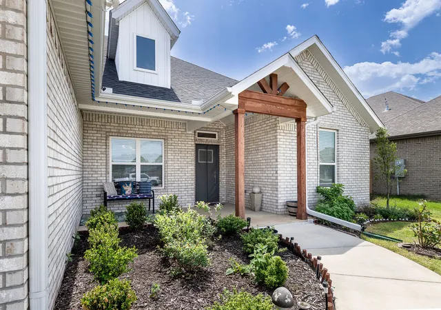 Photo 3 of Single family home for sale at 1401 Sessile Oak Way, Bentonville, AR 72713 | MLS# 1343470 | Listing updated on 2026-09-13