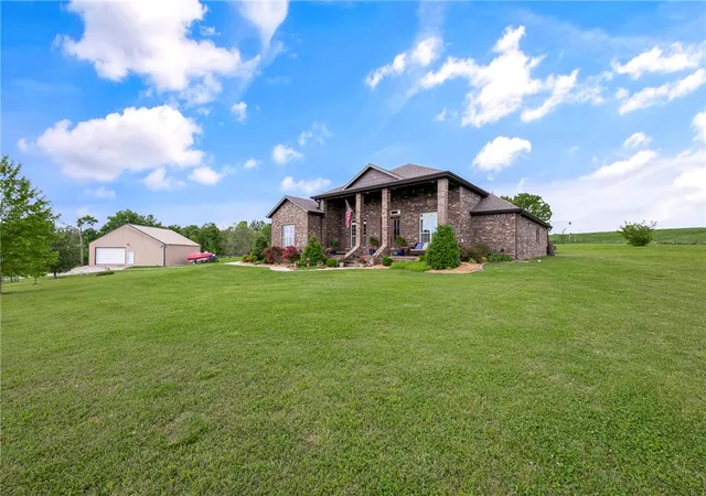 Photo 3 of Single family home for sale at 244 Ne Pianalto St, Bentonville, AR 72713 | MLS# 1344683 | Listing updated on 2026-09-11