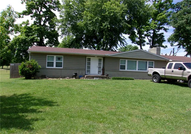 Photo 1 of Single family home for sale at 1929 N Center St, Elkins, AR 72727 | MLS# 1344975 | Listing updated on 2026-09-11