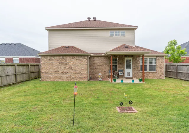 Photo 3 of Single family home for sale at 6527 Huntington Ct, Fort Smith, AR 72916 | MLS# 1344464 | Listing updated on 2026-08-31