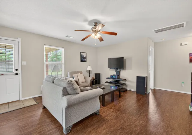Photo 4 of Single family home for sale at 6527 Huntington Ct, Fort Smith, AR 72916 | MLS# 1344464 | Listing updated on 2026-08-31