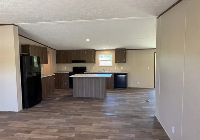 Photo 2 of Manufactured home for sale at 7892 Blockade Village N, Seligman, MO 65745 | MLS# 1345185 | Listing updated on 2026-09-09