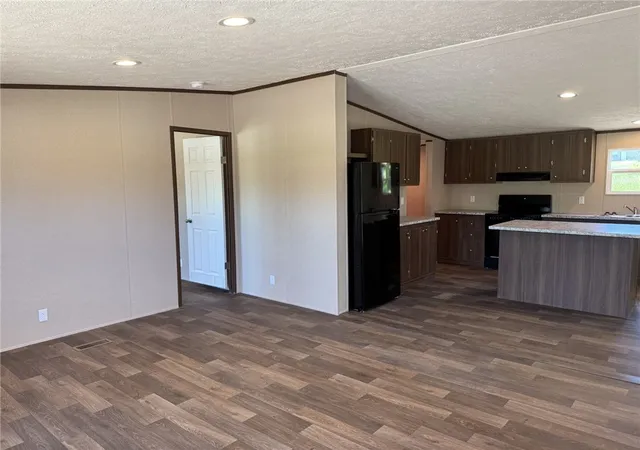 Photo 3 of Manufactured home for sale at 7892 Blockade Village N, Seligman, MO 65745 | MLS# 1345185 | Listing updated on 2026-09-09