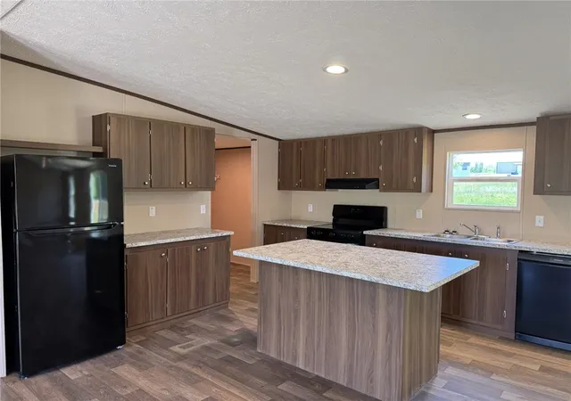 Photo 3 of Manufactured home for sale at 7892 Blockade Village N, Seligman, MO 65745 | MLS# 1345185 | Listing updated on 2026-09-09