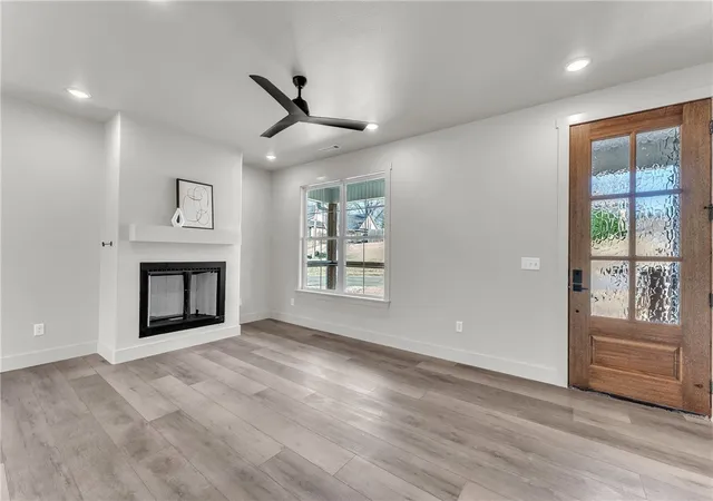 Photo 3 of Single family home for sale at 20 Marionet Ln, Bella Vista, AR 72714 | MLS# 1345153 | Listing updated on 2026-08-29