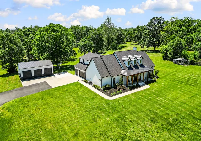 Photo 2 of Single family home for sale at 13725 N Mt Olive, Gravette, AR 72736 | MLS# 1345400 | Listing updated on 2026-09-03