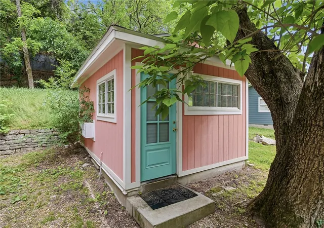 Photo 2 of Sale Pending at 88 Grand Ave, Eureka Springs, AR 72632 | MLS# 1345198 | Listing updated on 2026-09-03