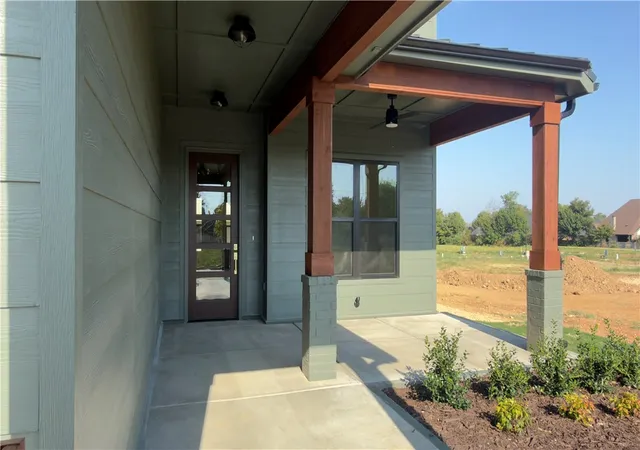 Photo 2 of Single family home for sale at 6006 S 40th Place, Rogers, AR 72758 | MLS# 1346755 | Listing updated on 2026-08-31