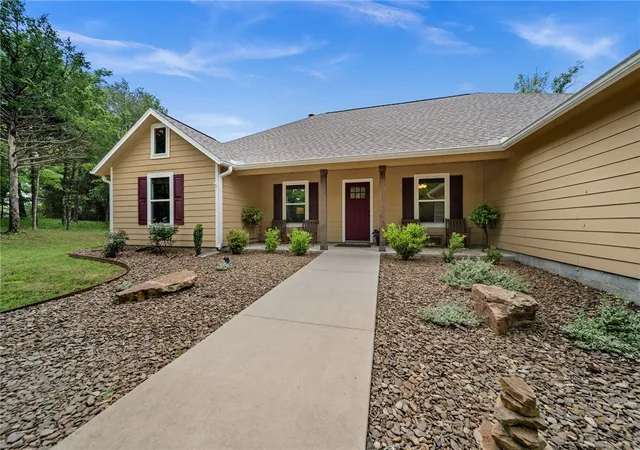 Photo 2 of Single family home for sale at 12627 Lodge Dr, Garfield, AR 72732 | MLS# 1345385 | Listing updated on 2026-09-08