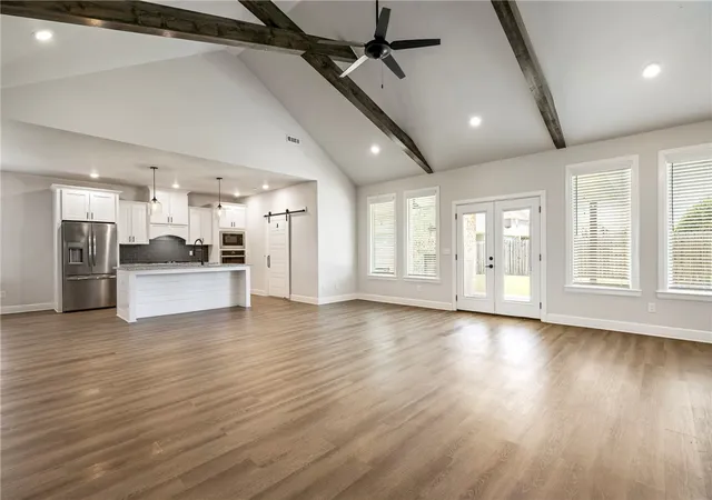 Photo 5 of Single family home for sale at 911 Red Maple St, Centerton, AR 72719 | MLS# 1346810 | Listing updated on 2026-08-29