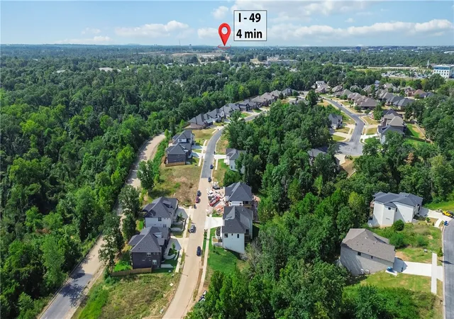 Photo 3 of Sale Pending at 2005 Ne Chaucer St, Bentonville, AR 72712 | MLS# 1345407 | Listing updated on 2026-09-02
