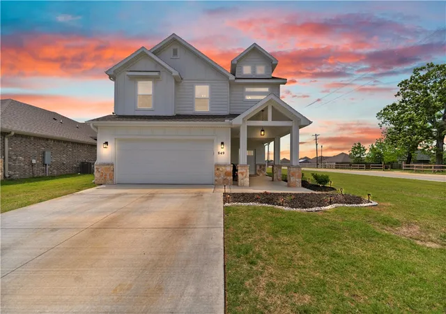 Photo 1 of Single family home for sale at 849 Lewis St, Pea Ridge, AR 72751 | MLS# 1347061 | Listing updated on 2026-09-10