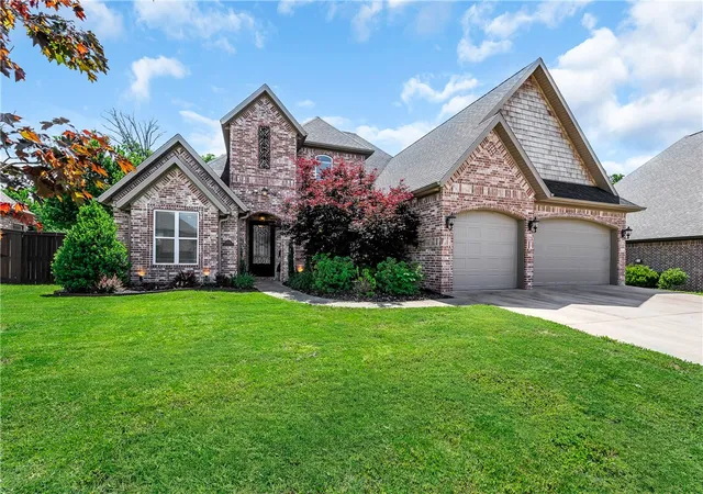 Photo 1 of Single family home for sale at 4010 Ne Miner Ct, Bentonville, AR 72712 | MLS# 1347018 | Listing updated on 2026-09-09