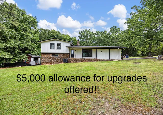 Photo 1 of Single family home for sale at 1878 Paradise Acres Rd, Russellville, AR 72802 | MLS# 1347154 | Listing updated on 2026-08-30
