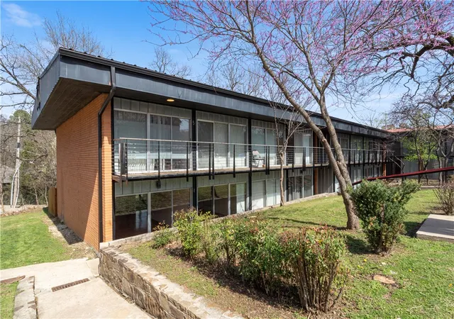 Photo 1 of Condo for sale at 8, S 12 Hill, Fayetteville, AR 72701 | MLS# 1347279 | Listing updated on 2026-09-14