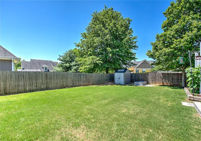 Photo 38 of Single family home for sale at 805 Hampstead Heath, Cave Springs, AR 72718 | MLS# 1347185 | Listing updated on 2026-09-29